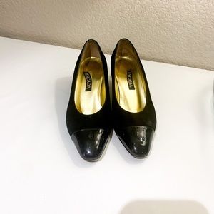 Vintage Escalda Black Suede Heel